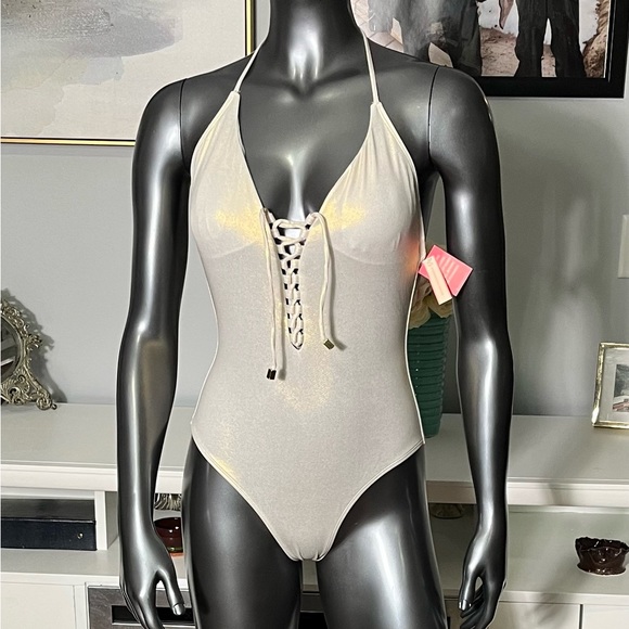NWT Uncommon Sense One Piece Bikini Swimsuit White Iridescent Gold Shimmer S - Picture 1 of 3